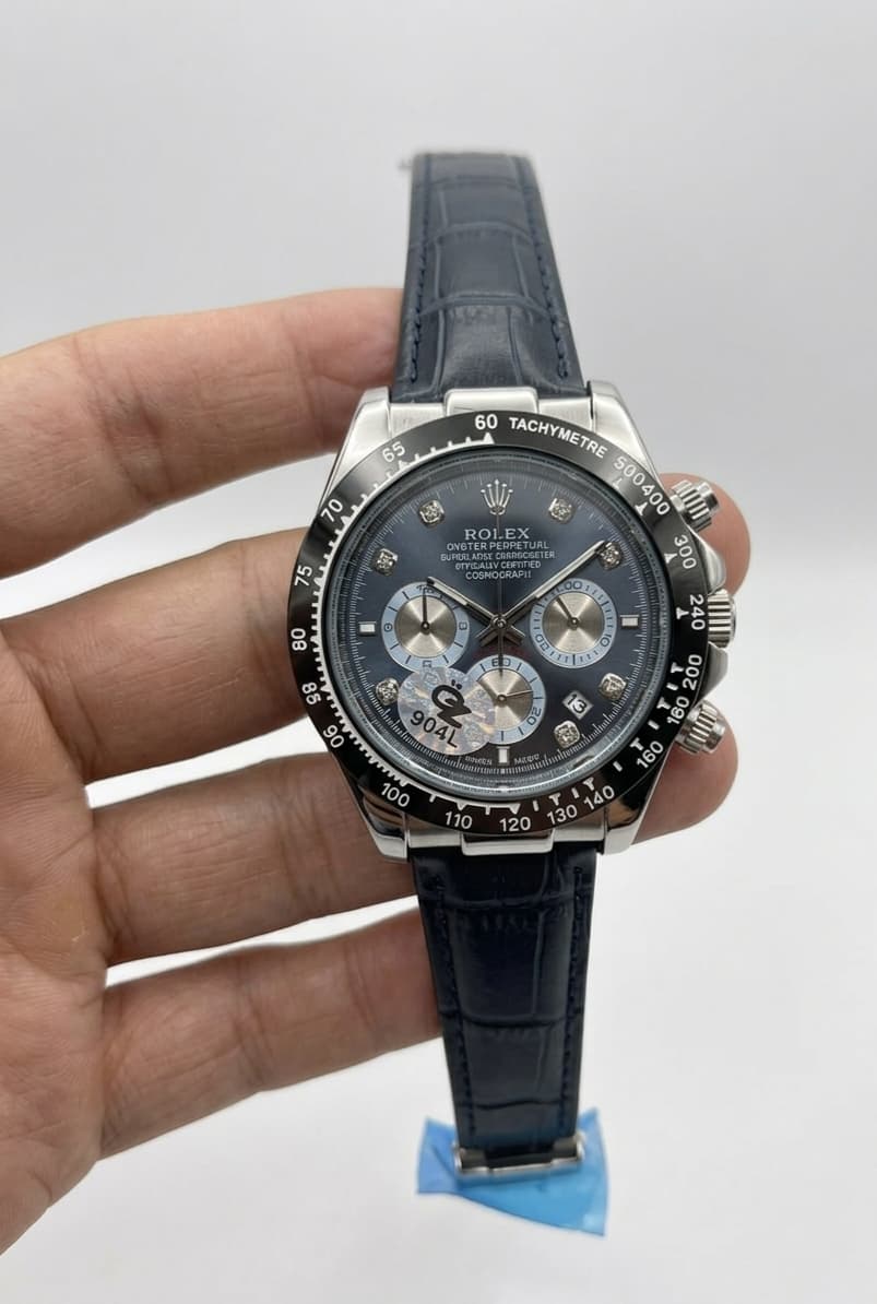 Luxury-Inspired Silicone Strap Watch